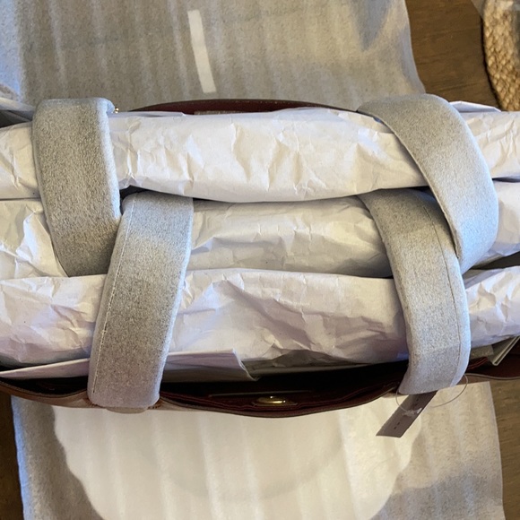 Coach Derby Tote - Picture 10 of 12